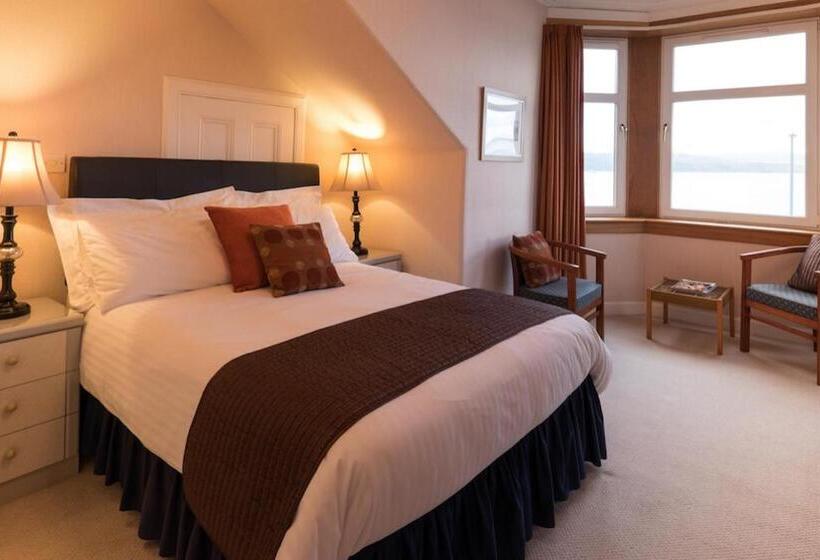 اتاق استاندارد با چشم‌انداز دریا, Cedars Apartment