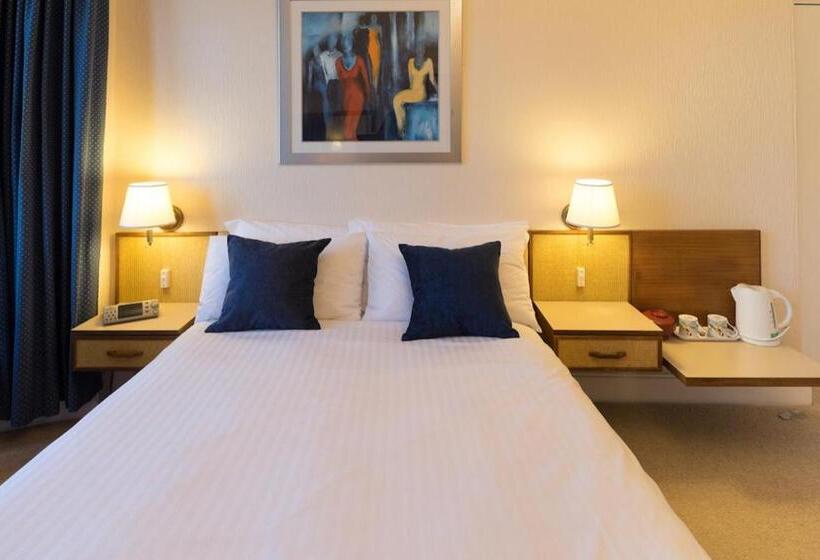 اتاق استاندارد, Cedars Apartment