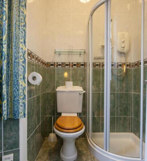 اتاق استاندارد یک نفره, Cedars Apartment