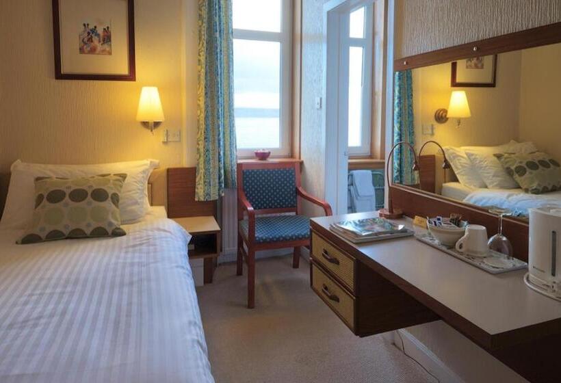 اتاق استاندارد یک نفره, Cedars Apartment