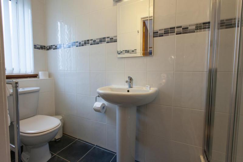 اتاق استاندارد یک نفره, Cedars Apartment