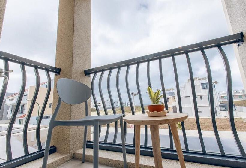 اتاق سوپریور چهار تخته, Kiwi Villa