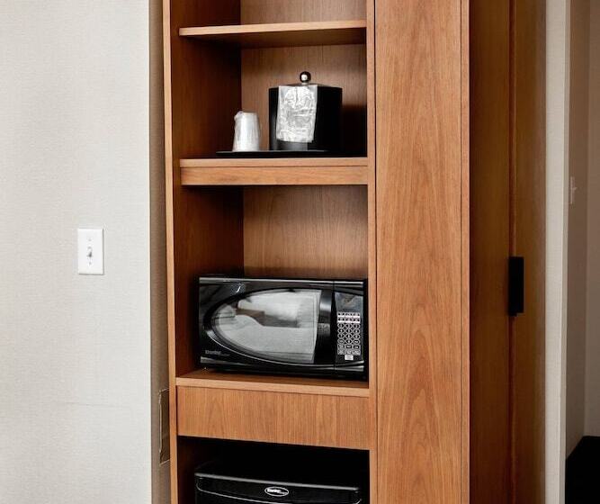 Люкс, Fairfield Inn & Suites By Marriott Richmond Airport