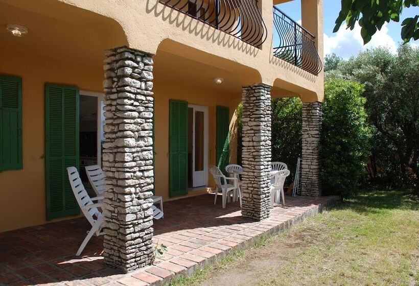 آپارتمان کلاسیک 1 خوابه, Residence Marie Diane