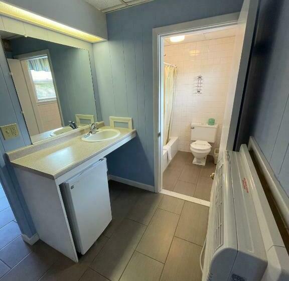 اتاق استاندارد, Beau Rivage Motel