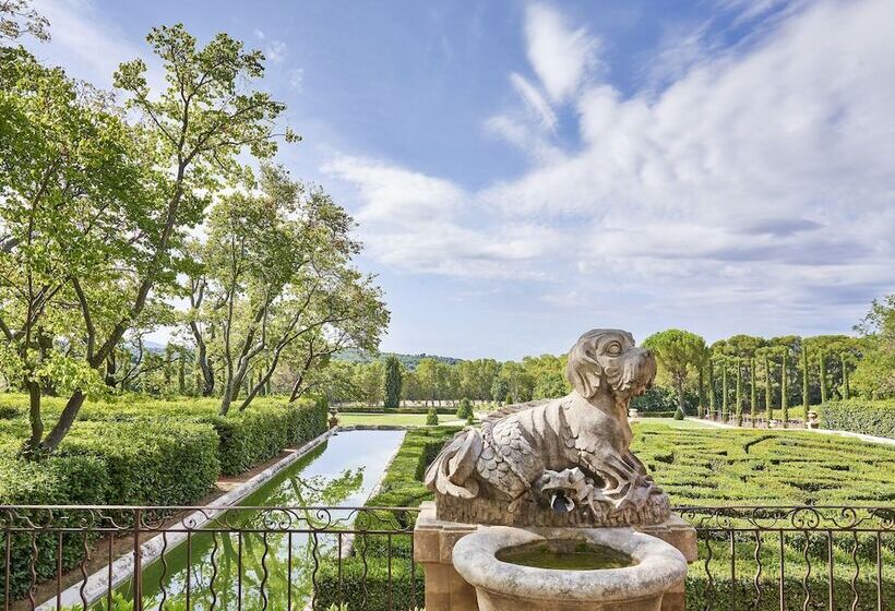 스위트, Chateau De La Gaude
