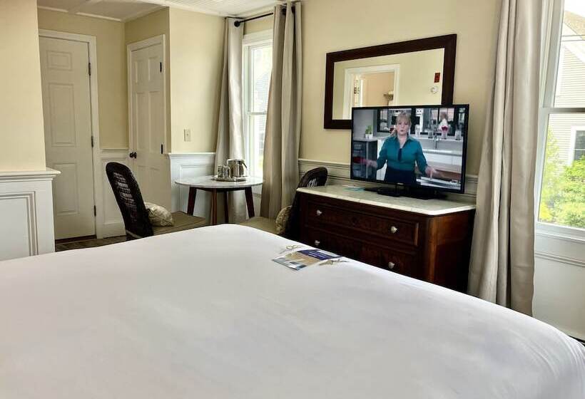 اتاق لوکس, Inn At 7 Central