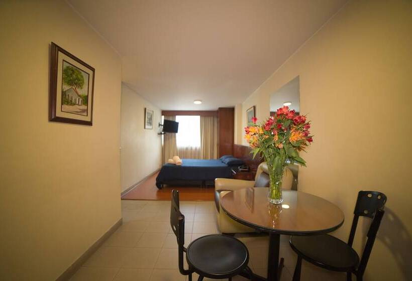 استودیوی استاندارد, Apartamentos Galerías