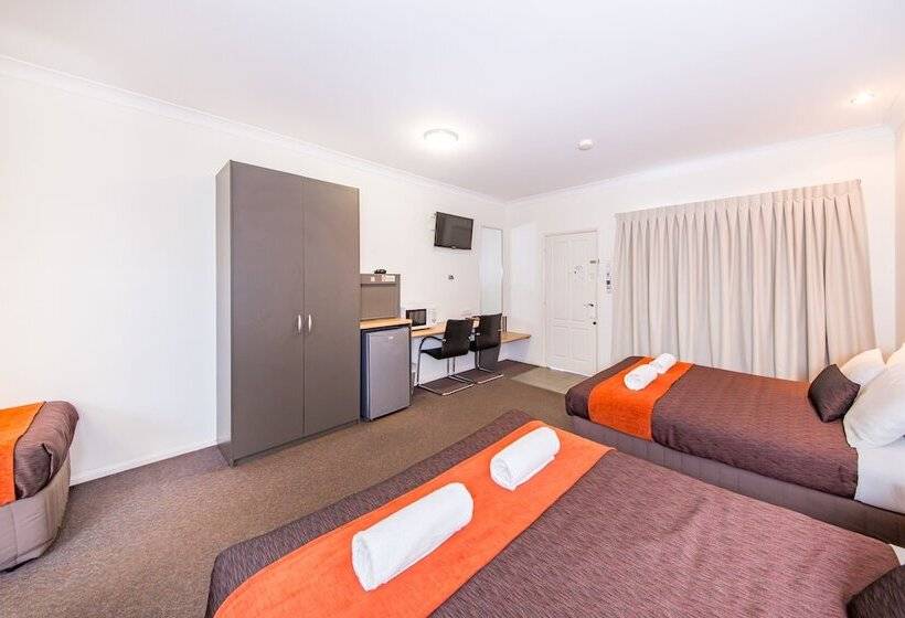 Семейный Номер, Ascot Lodge Motor Inn