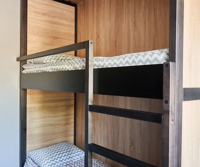 공동 객실, Baikal Capsule   Hostel