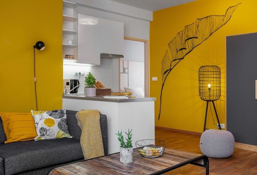 آپارتمان 1 خوابه با تراس, City Leaf Apartments by Adrez Living
