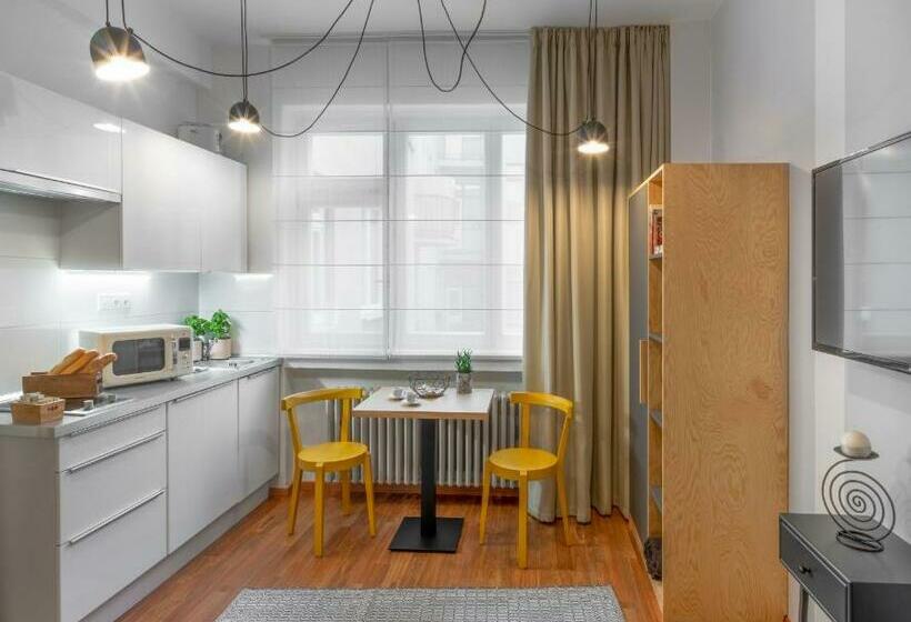 استودیوی استاندارد, City Leaf Apartments by Adrez Living