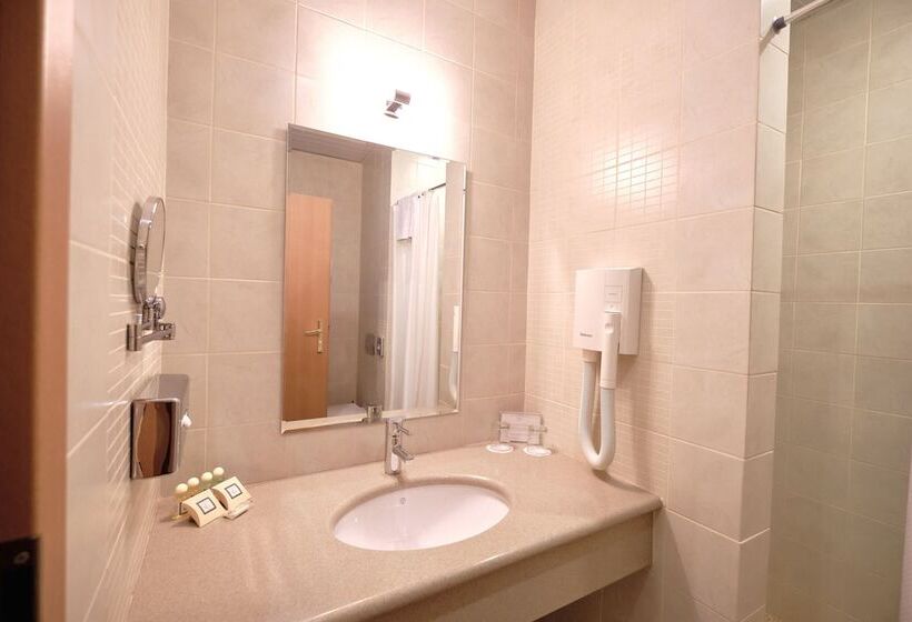 Номер Комфорт, Boutique Hotel Tatiana Provence