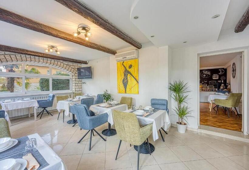 شقة غرفة واحدة مزودة بتراس, Villa Ladavac B&b