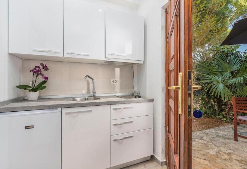 غرفة قياسية سرير كينج, Villa Ladavac B&b