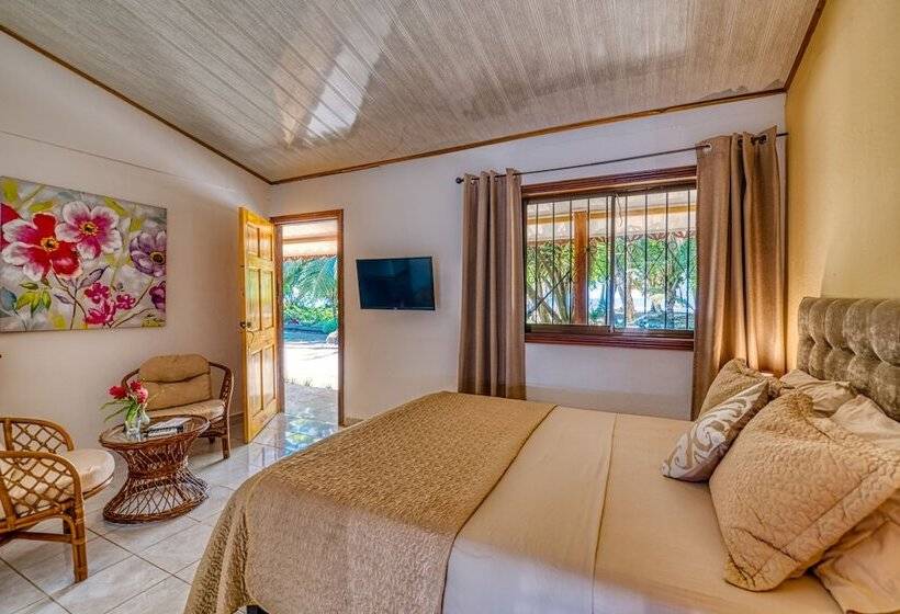 اتاق راحتی با چشم‌انداز دریا, Yucca Beachfront