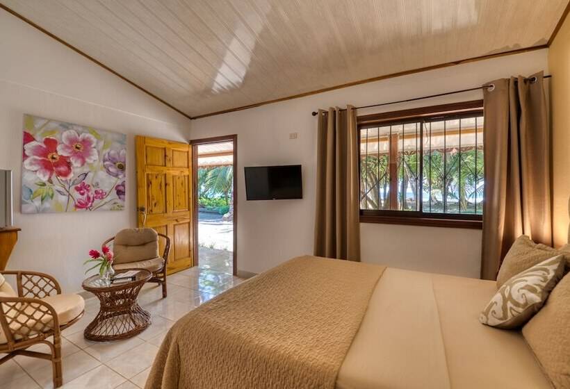 اتاق راحتی با چشم‌انداز دریا, Yucca Beachfront