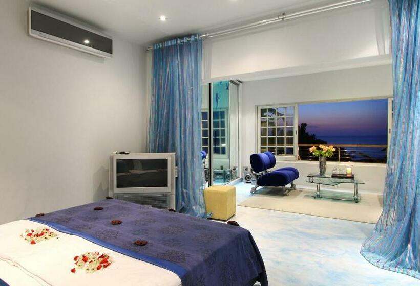 Полулюкс, Days At Sea Beach Lodge
