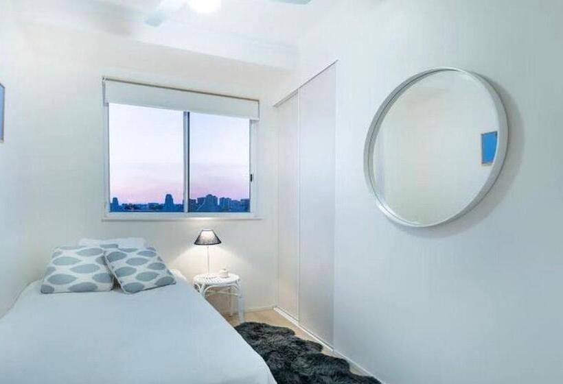 침실 2개 아파트, Goldsborough Place Apartments