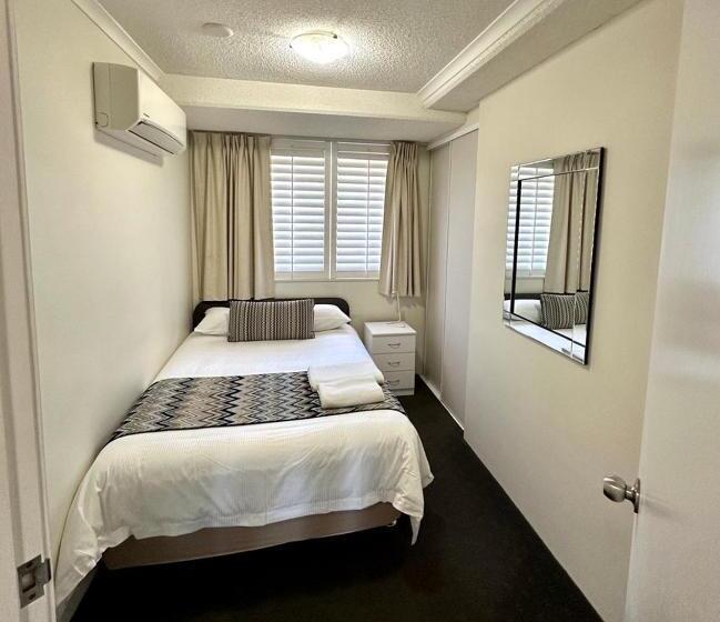 침실 2개 아파트, Goldsborough Place Apartments