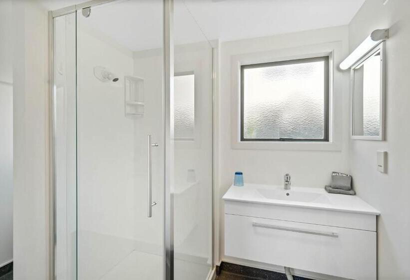 סוויטה, Ascot Vale Motor Lodge