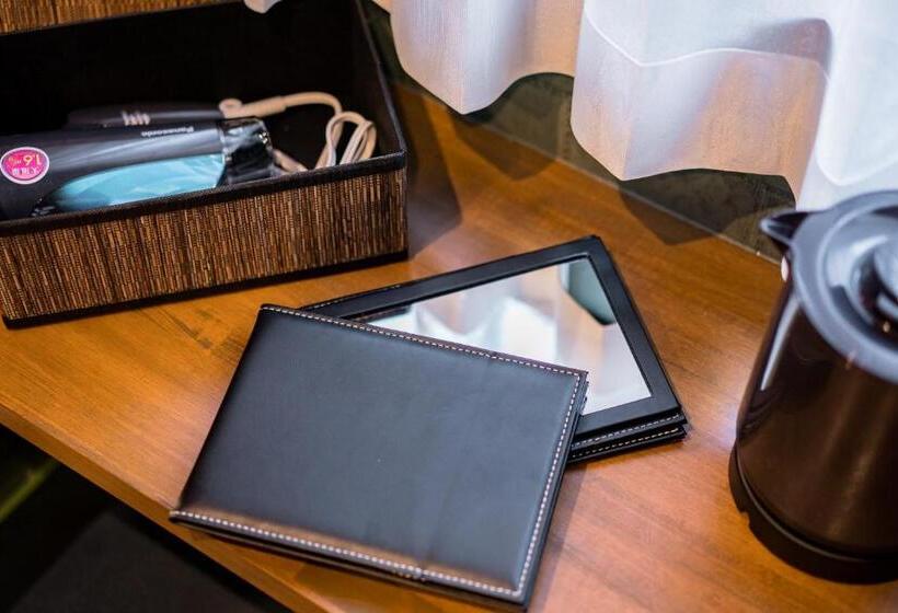 اتاق استاندارد چهار تخته, Ikidane Residential Hotel Komagome