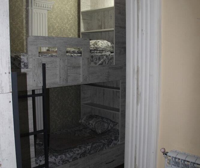 تختخواب در اتاق مشترک, Armenner Hostel And Tours