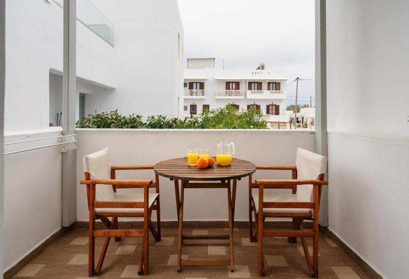 استودیو استاندارد با تخت کینگ, Erato Inn Naxos