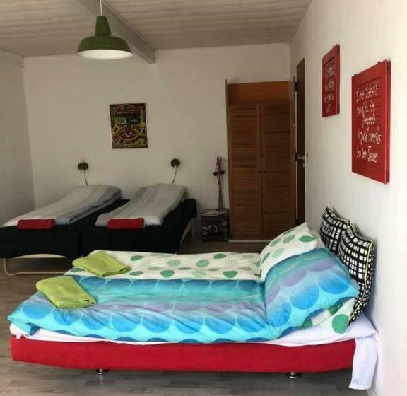 Номер Стандарт Трехместный, Døstrup Landevejskro & Motel