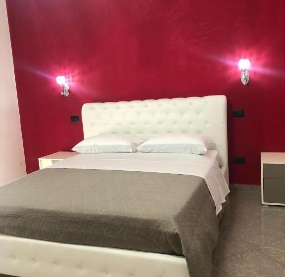 سوئیت با بالکن, Beauty House