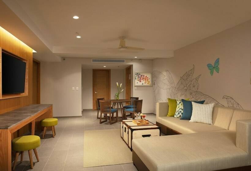 سوئیت کلوب با چشم‌انداز دریا, Dreams Natura Resort & Spa  All Inclusive