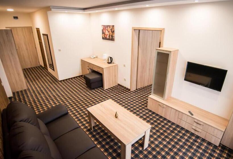 Апартаменты 1 Спальня с Террасой, Spa Kompleks Raiski Kat