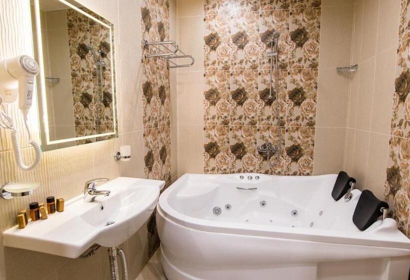 Студия Стандарт, Spa Kompleks Raiski Kat