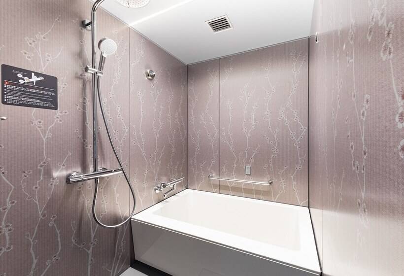 Deluxe Triple Room, Hankyu Respire Osaka