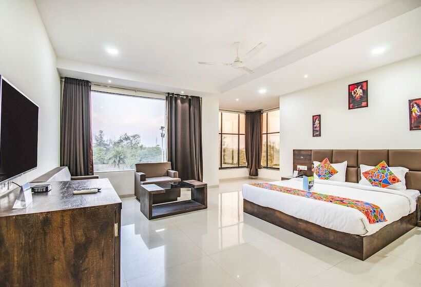 اتاق خانوادگی, Fabhotel Amrit Greens