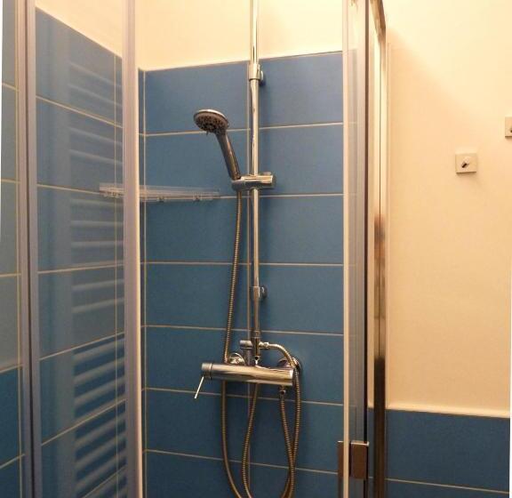 اتاق استاندارد با بالکن, ánemos B&b