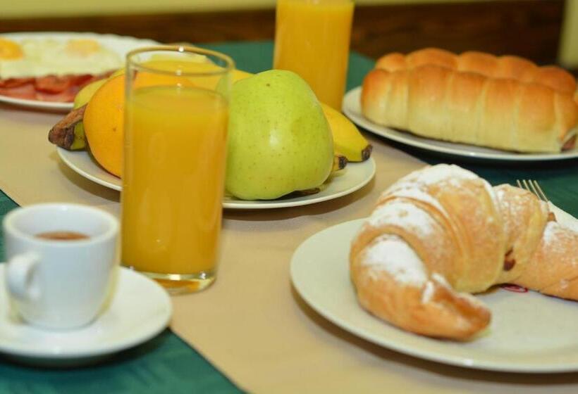 اتاق استاندارد سه نفره, B&b Passage