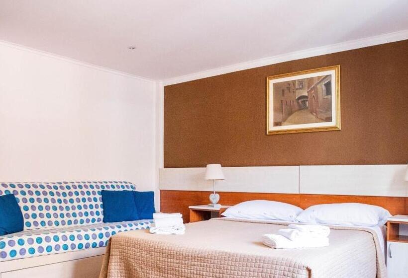 اتاق استاندارد سه نفره, B&b Il Nido Crotone