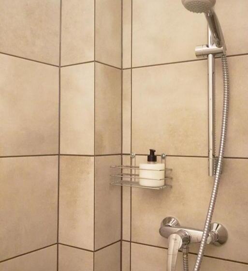 Quarto Triplo Economy, Expolis Residence   City Center Mtp Targi   24h #betterthanyourex