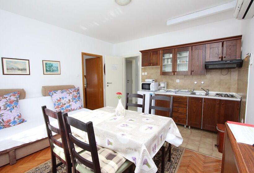 آپارتمان 1 خوابه, Rooms And Apartments Bella Vista