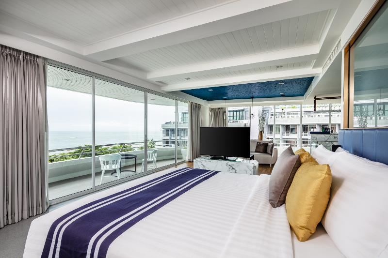 Люкс Вид на Море, A One The Royal Cruise Hotel Pattaya   Sha Extra Plus