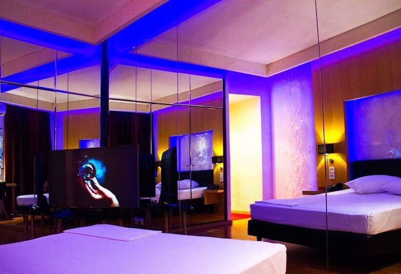 Quarto Basic Cama Casal, Olympic