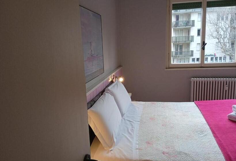 스탠다드 룸, Gira Guest House