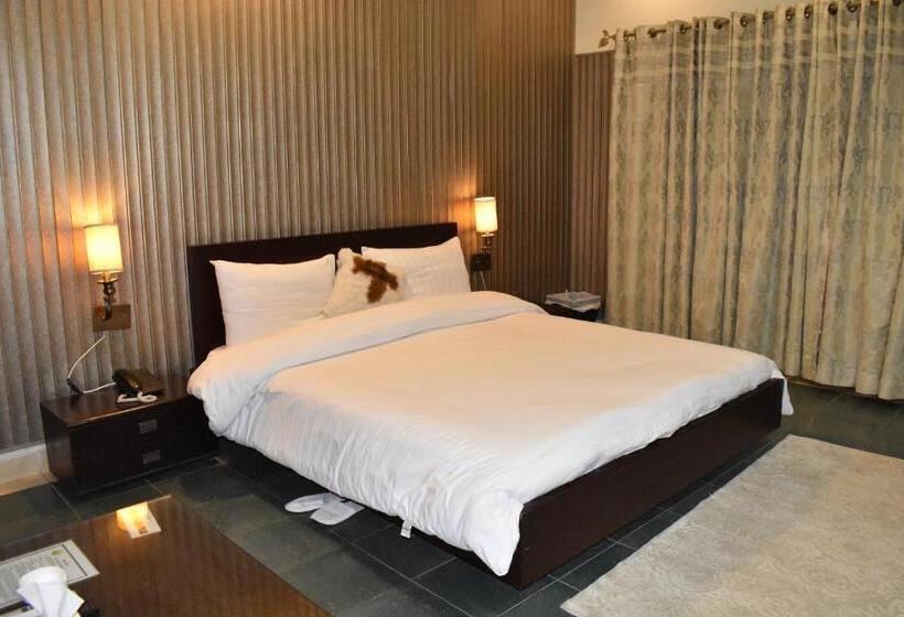 اتاق استاندارد, Safari Club 2 Bahria Town