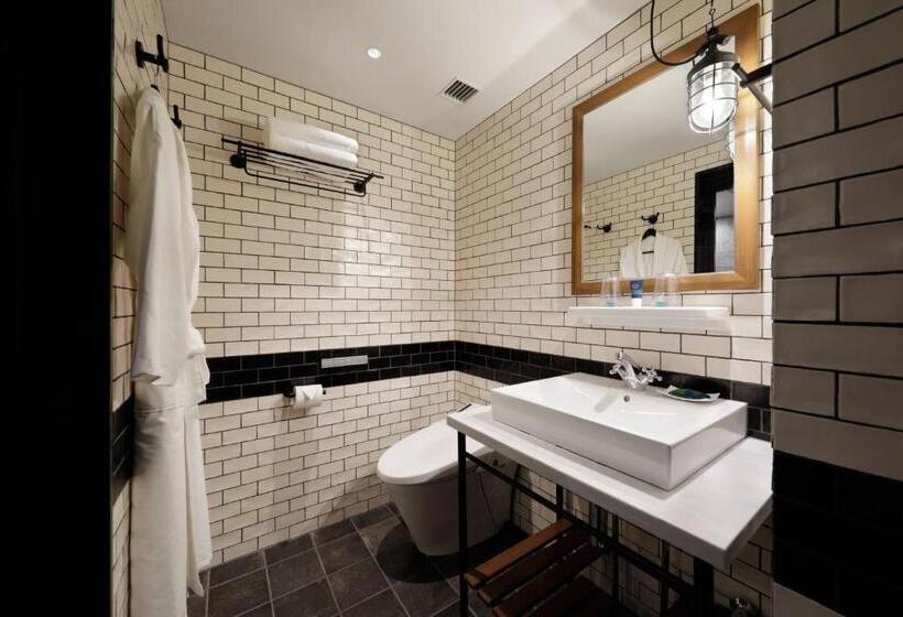 Номер Премиум, Four Points By Sheraton Nagoya, Chubu International Airport