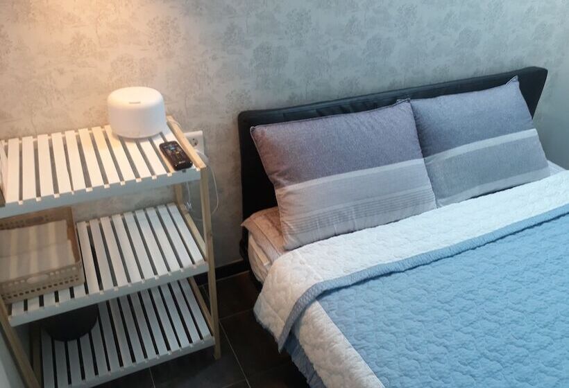 اتاق استاندارد, Capsule Hotel Goodstayinn