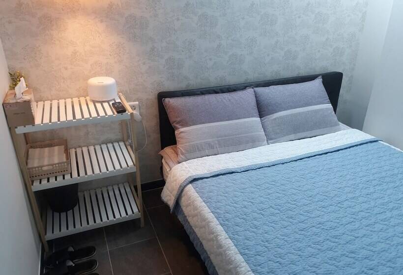 اتاق استاندارد, Capsule Hotel Goodstayinn