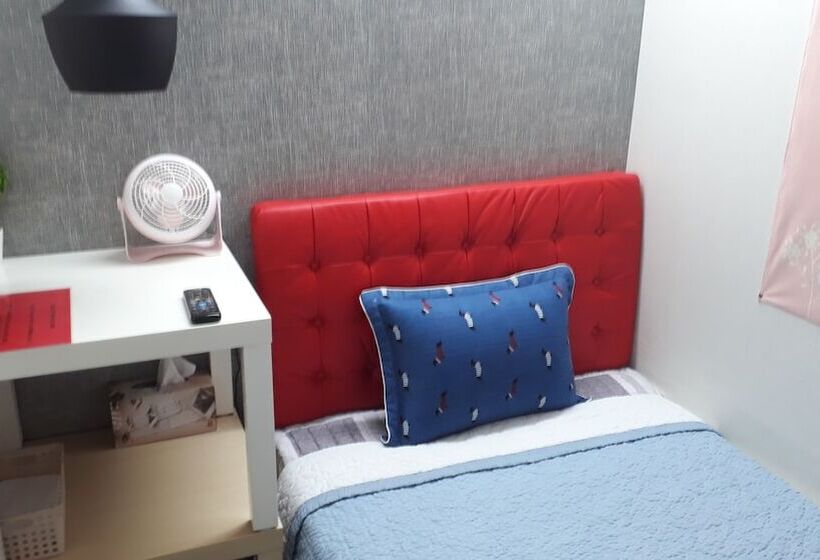اتاق استاندارد یک نفره, Capsule Hotel Goodstayinn