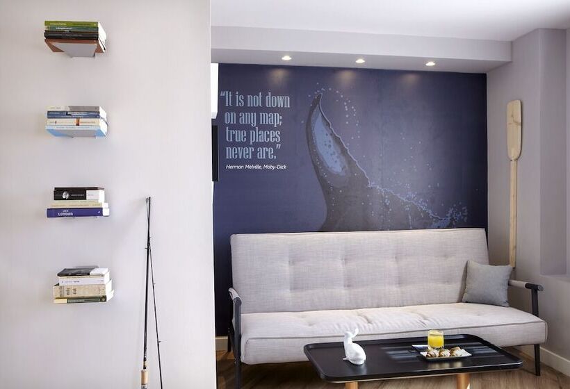 سوئیت پریمیوم, Apollon Library Suites