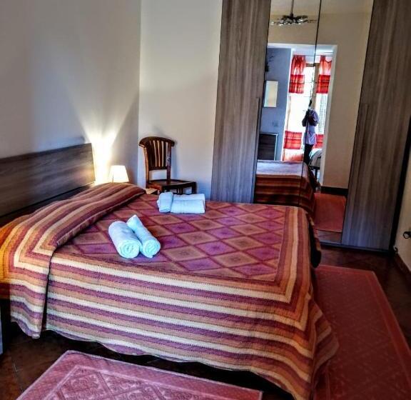 Quarto Triplo Estandar, B&b Da Tizy